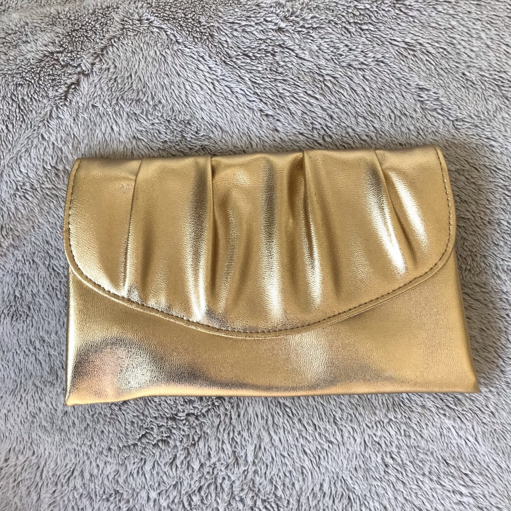 Vintage gold clutch